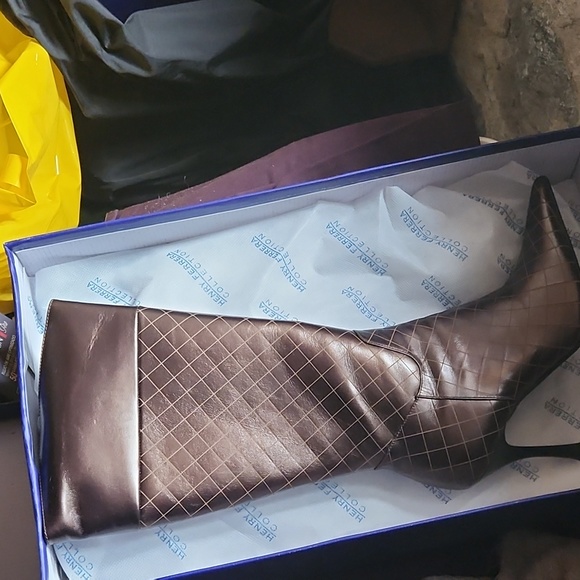 Henry Herrera bronze boots - Picture 2 of 12